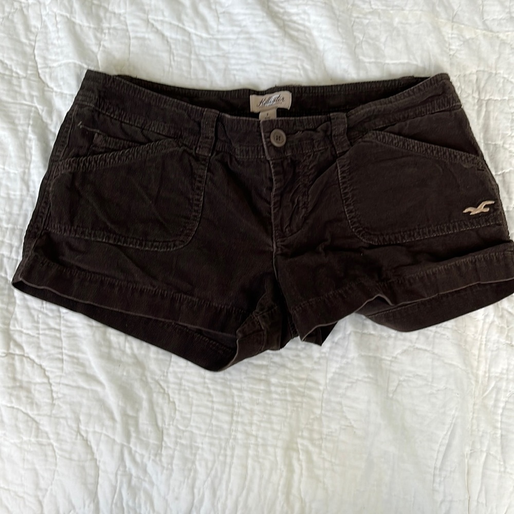 Hollister corduroy low rise shorts size 3